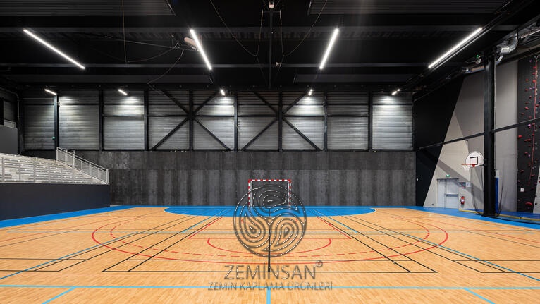 PVC spor zemin modern spor salonu uygulaması